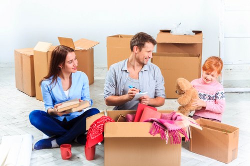 Moving van service for homes and businesses in Finchley